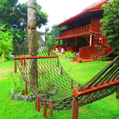 On The Rock Hotel Banduramulla Exterior photo